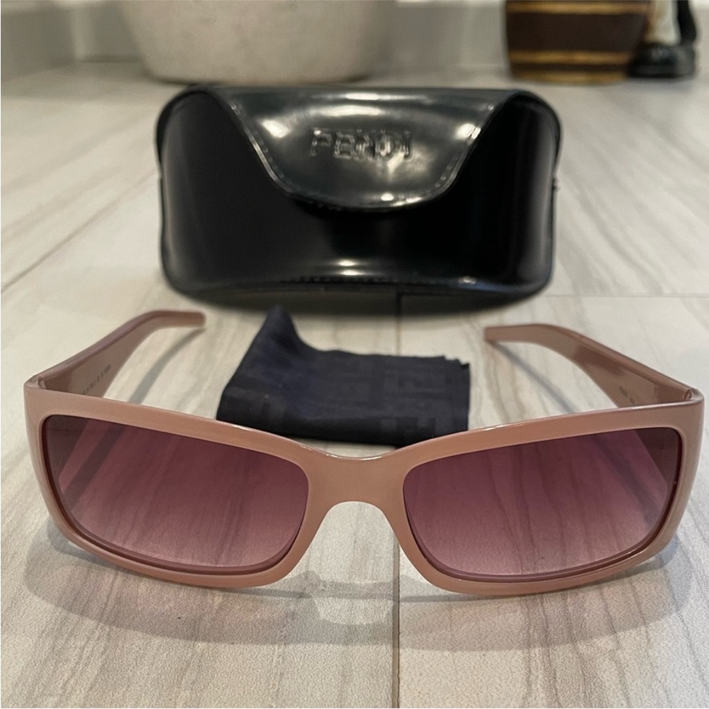 Fendi Pink Sunglasses FS300